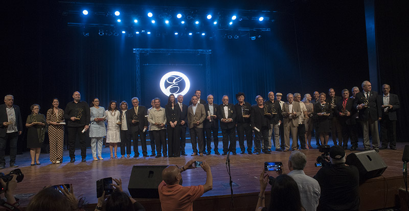 premios excelencias cuba