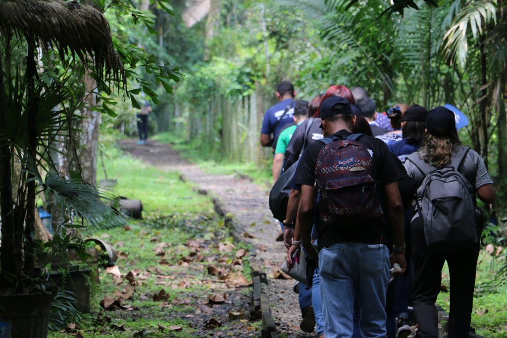 Colaboradores de la Autoridad de Turismo de Panamá recorrieron los senderos: El Roble, el Mono Titi y Dorothy  Wilson,