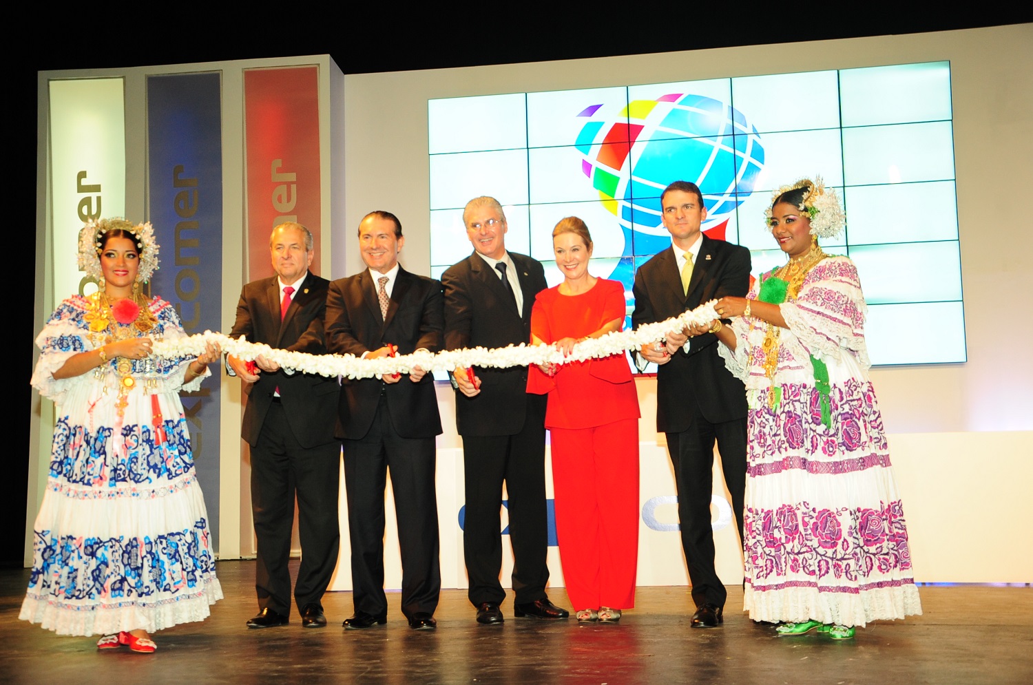 Desafíos democráticos de la región fue la temática del acto inaugural de Expocomer 2014