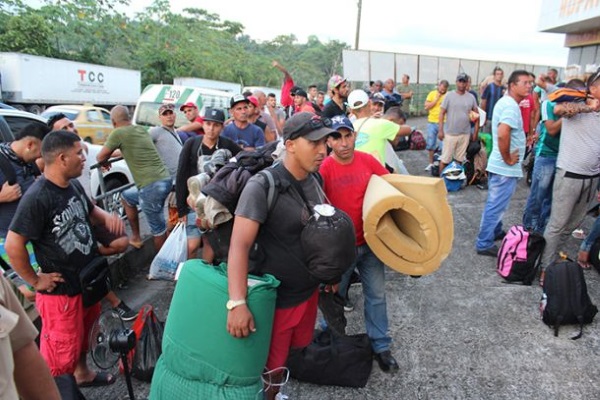 México y Panama acuerdan traslado de unos 3500 cubanos