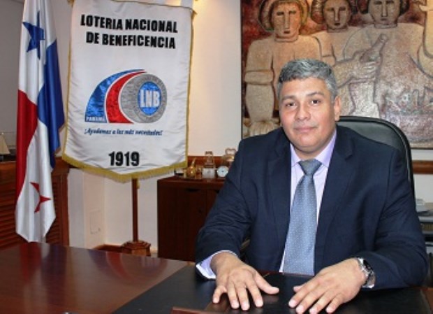 Renuncia director de la Lotería Nacional de Panamá tras escándalo político
