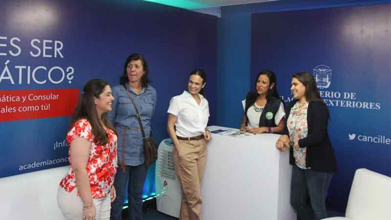 Isabel de Saint Malo participó en Feria de Azuero y premios Manuel García Castillo 2017