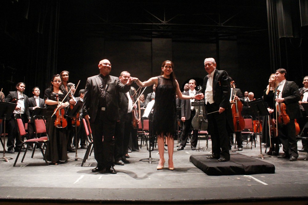 Majestuoso concierto de Nuestra Música Sin Frontera, con la Orquesta Sinfónica