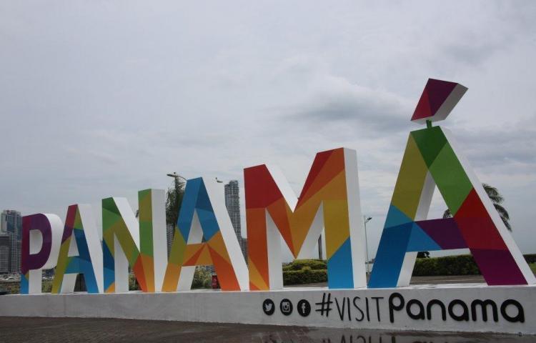 Alertan sobre  normas para la instalación de Paradores fotográficos en Panamá