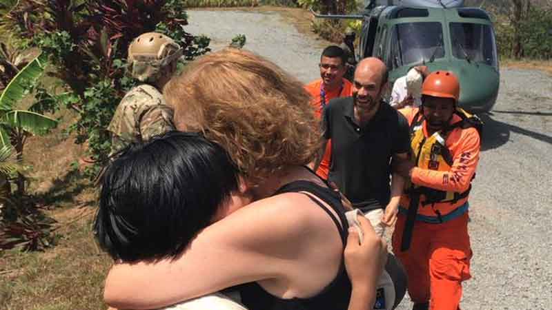 Rescatan a turistas desaparecidos en Cerro Azul en Panamá