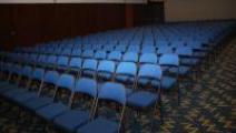 Instalan nuevas sillas en el Teatro La Huaca